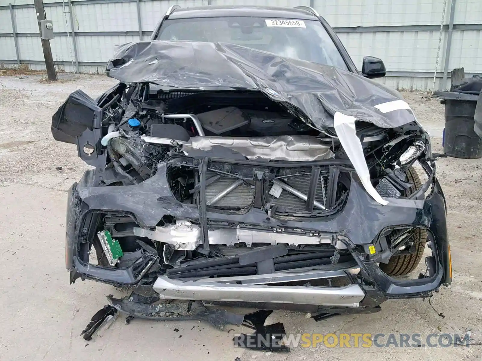 9 Photograph of a damaged car 5UXTR7C55KLF31541 BMW X3 SDRIVE3 2019