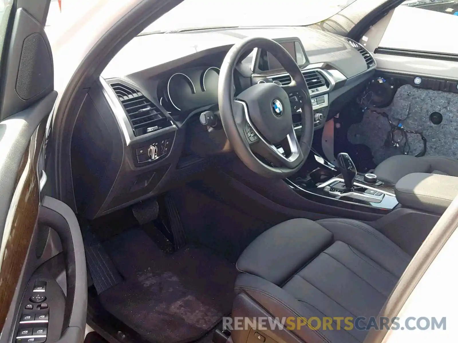 9 Photograph of a damaged car 5UXTR7C59KLF36368 BMW X3 SDRIVE3 2019