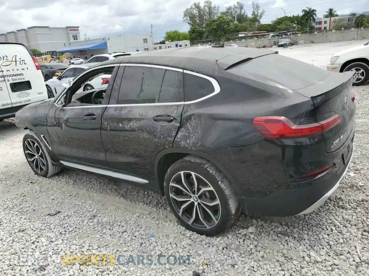 2 fotografías del automóvil dañado 5UXUJ3C50KLG55348 BMW X4 2019