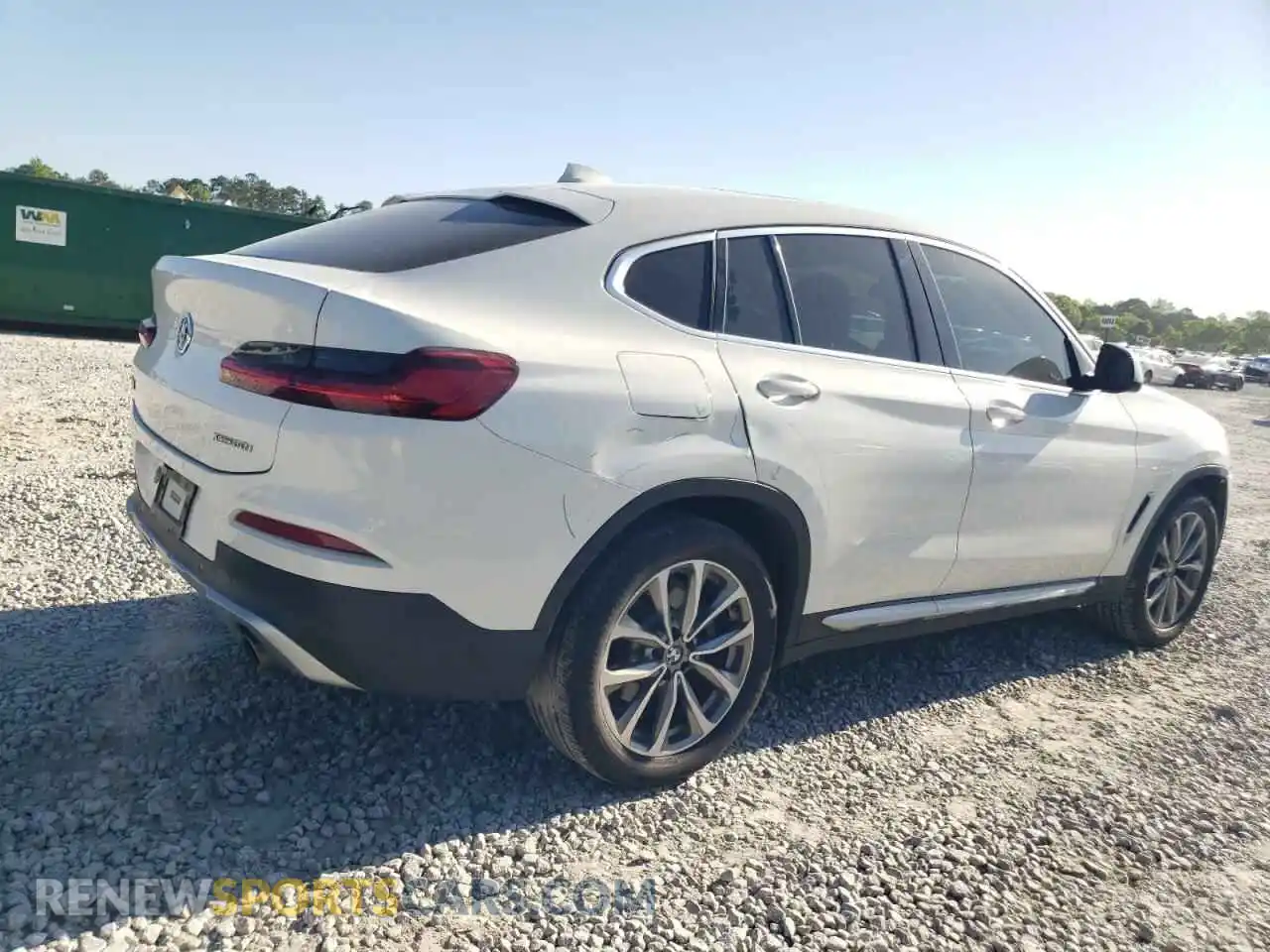 3 Photograph of a damaged car 5UXUJ3C50KLG55561 BMW X4 2019