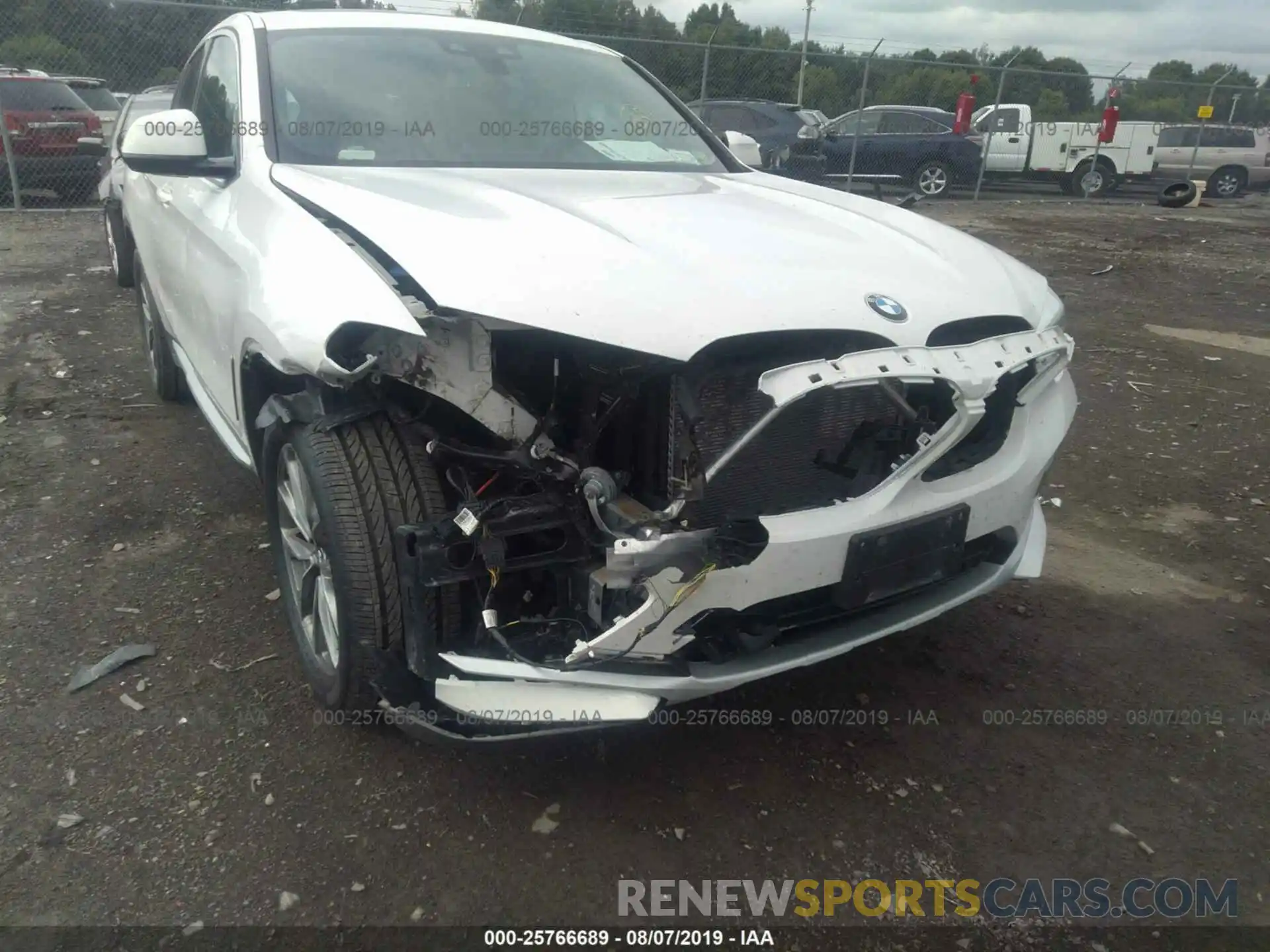 6 Photograph of a damaged car 5UXUJ3C51KLA58516 BMW X4 2019