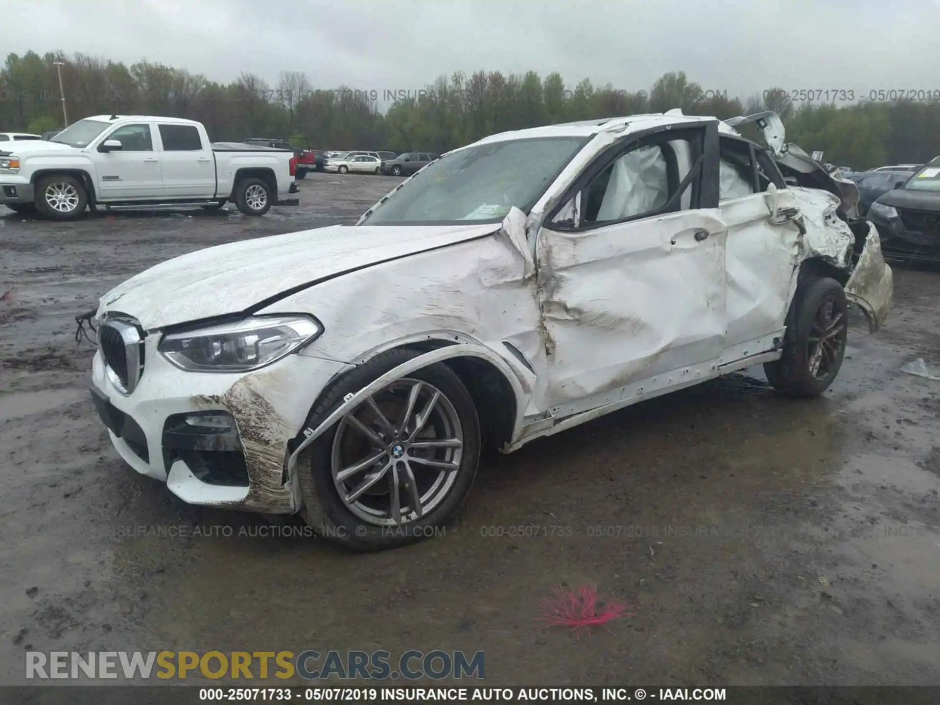 2 Photograph of a damaged car 5UXUJ3C51KLG52457 BMW X4 2019