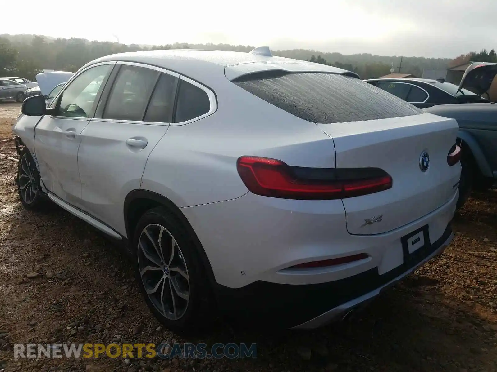 3 Photograph of a damaged car 5UXUJ3C54KLG54929 BMW X4 2019