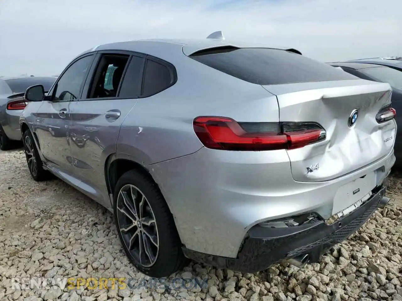 2 Photograph of a damaged car 5UXUJ3C55KLG54504 BMW X4 2019