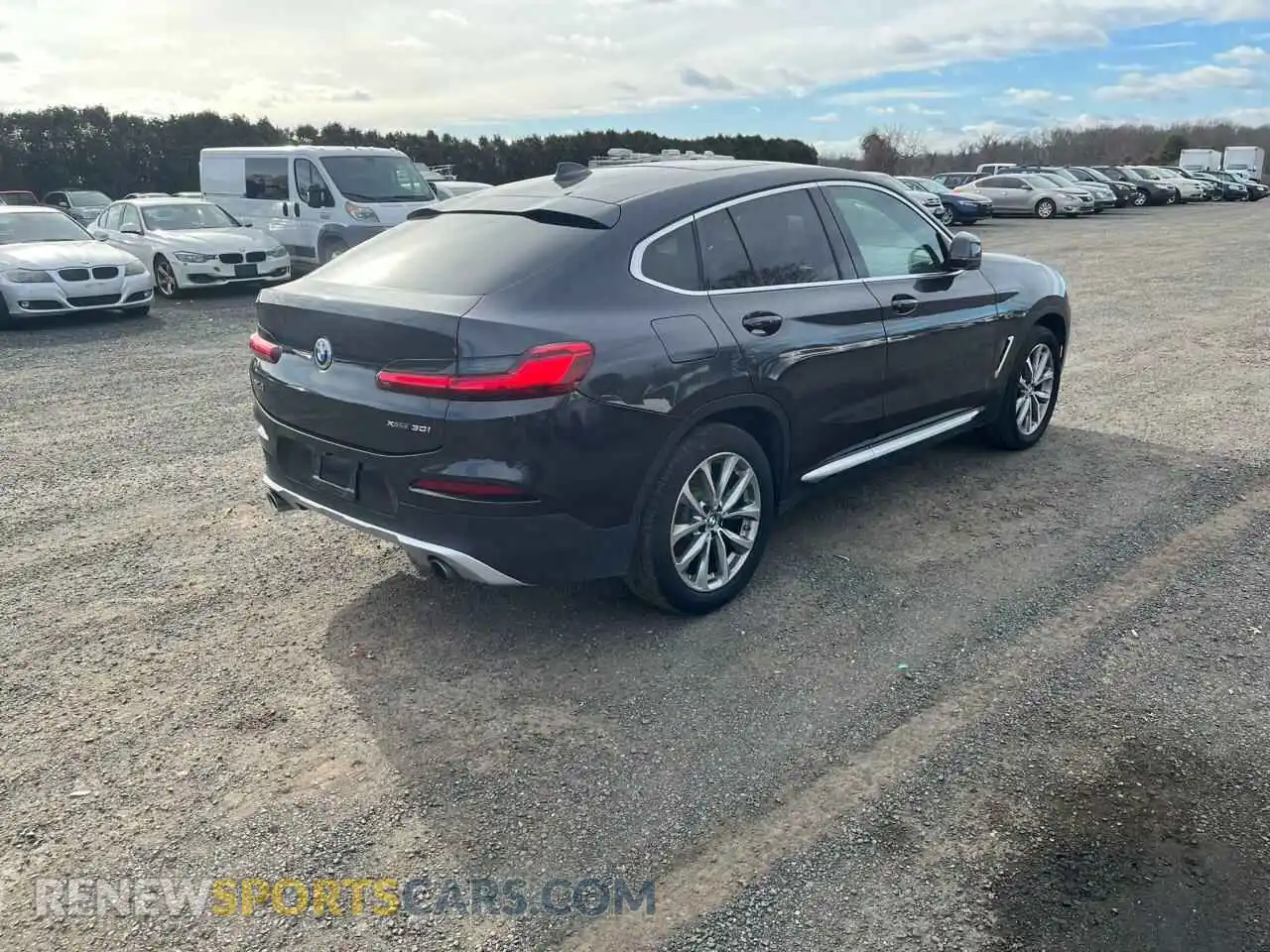 3 Photograph of a damaged car 5UXUJ3C56KLG53149 BMW X4 2019