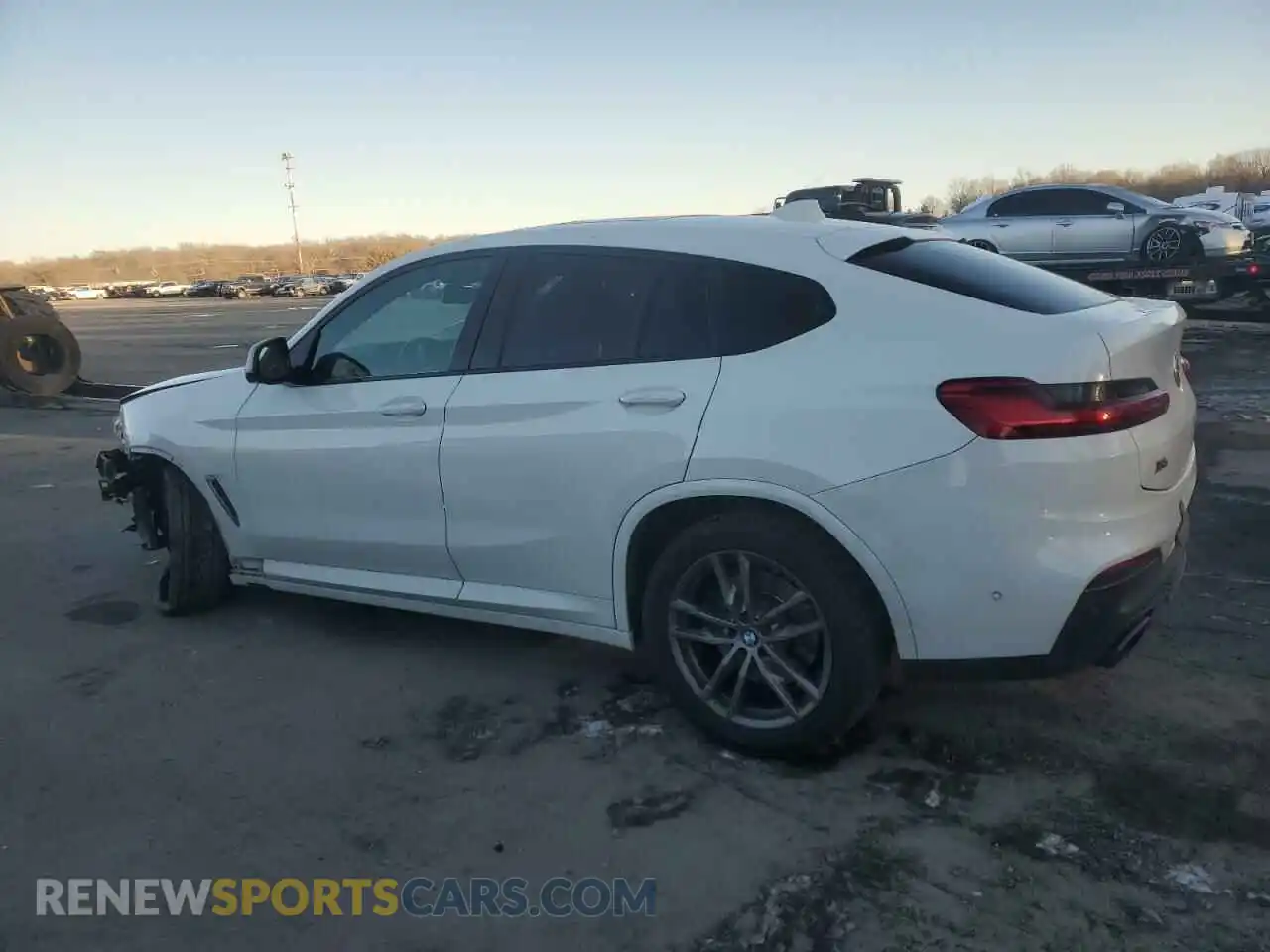 2 Photograph of a damaged car 5UXUJ5C55KLJ64105 BMW X4 2019