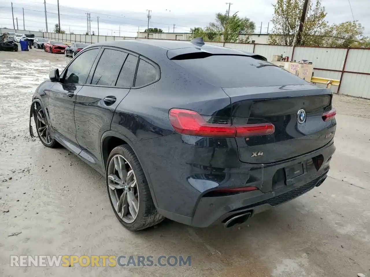 3 Photograph of a damaged car 5UXUJ5C59KLJ63409 BMW X4 2019