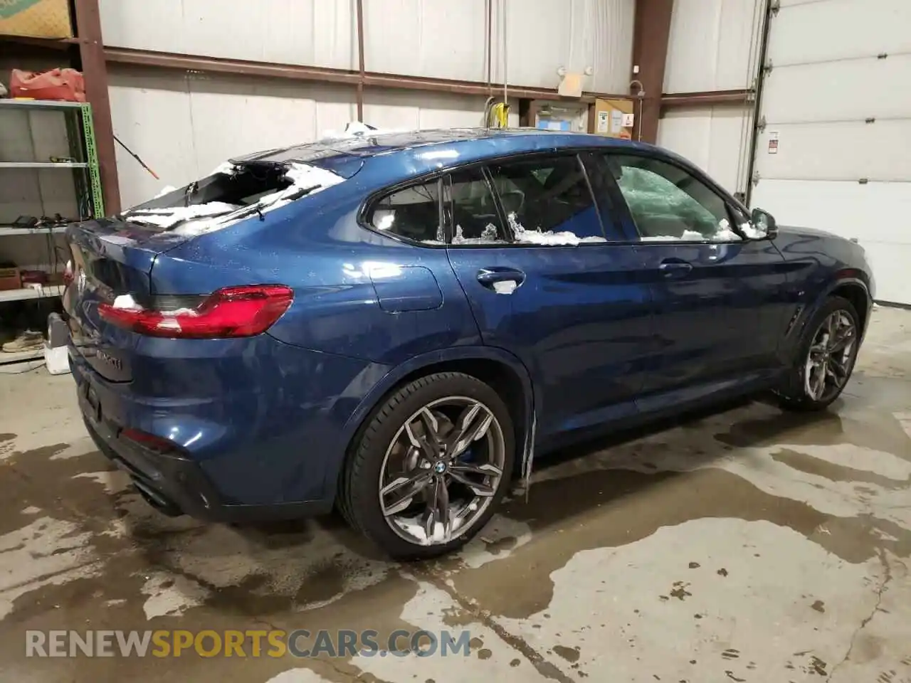 3 Photograph of a damaged car 5UXUJ5C59KLJ63636 BMW X4 2019