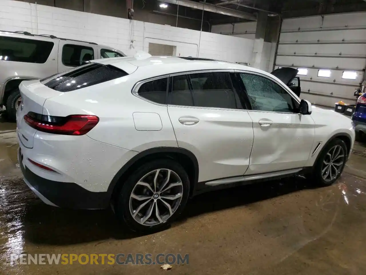 3 fotografías del automóvil dañado 5UX2V1C03L9B07962 BMW X4 2020