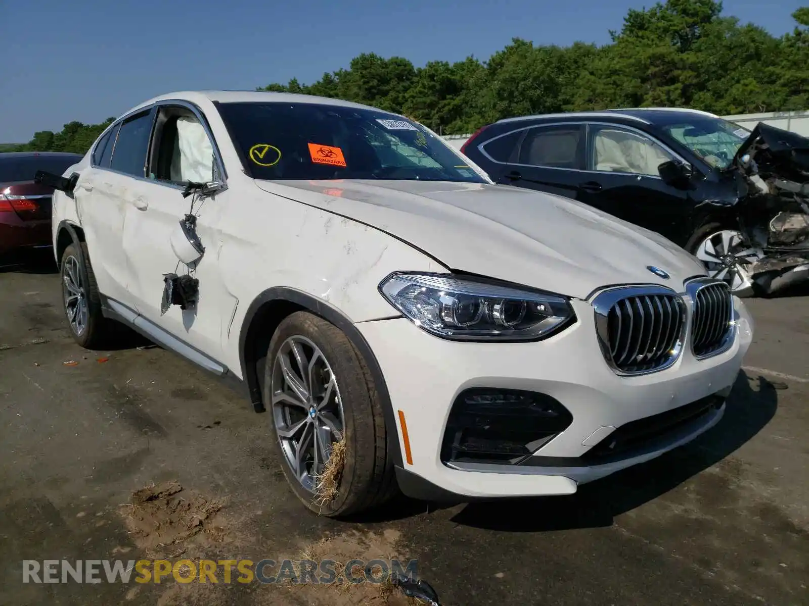 1 Photograph of a damaged car 5UX2V1C06L9B62468 BMW X4 2020