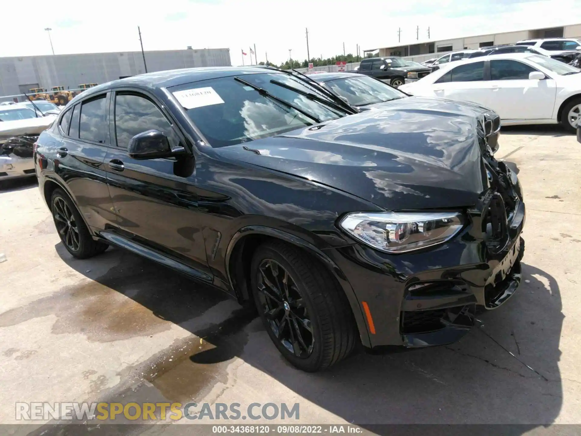 1 Photograph of a damaged car 5UX2V1C09LLE67563 BMW X4 2020