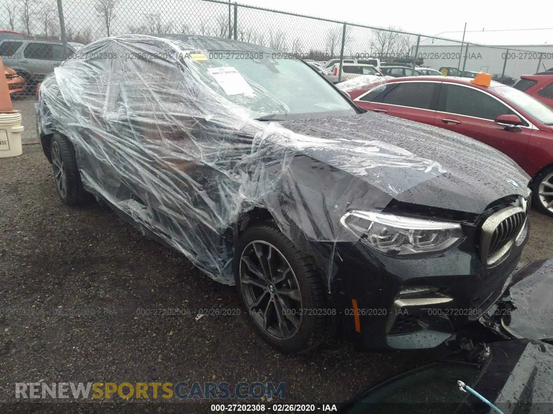 1 Photograph of a damaged car 5UX2V5C00LLE69211 BMW X4 2020