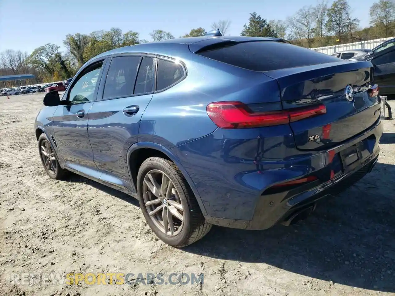 3 Photograph of a damaged car 5UX2V5C04L9D35055 BMW X4 2020