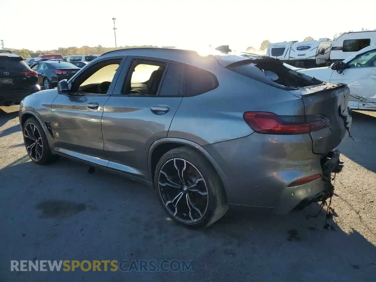 2 Photograph of a damaged car 5YMUJ0C07LLA99617 BMW X4 2020