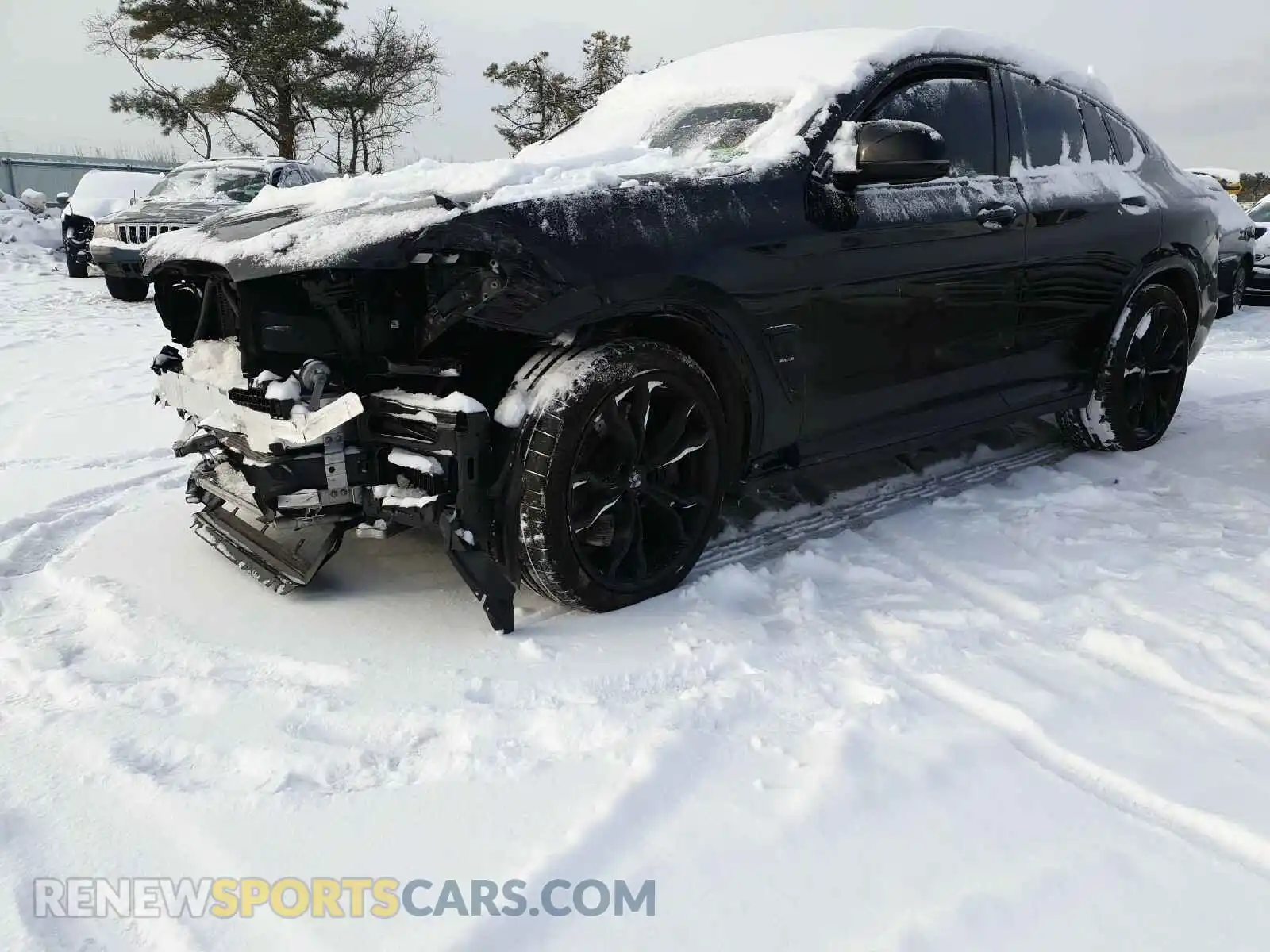 2 Photograph of a damaged car 5YMUJ0C07LLU67095 BMW X4 2020