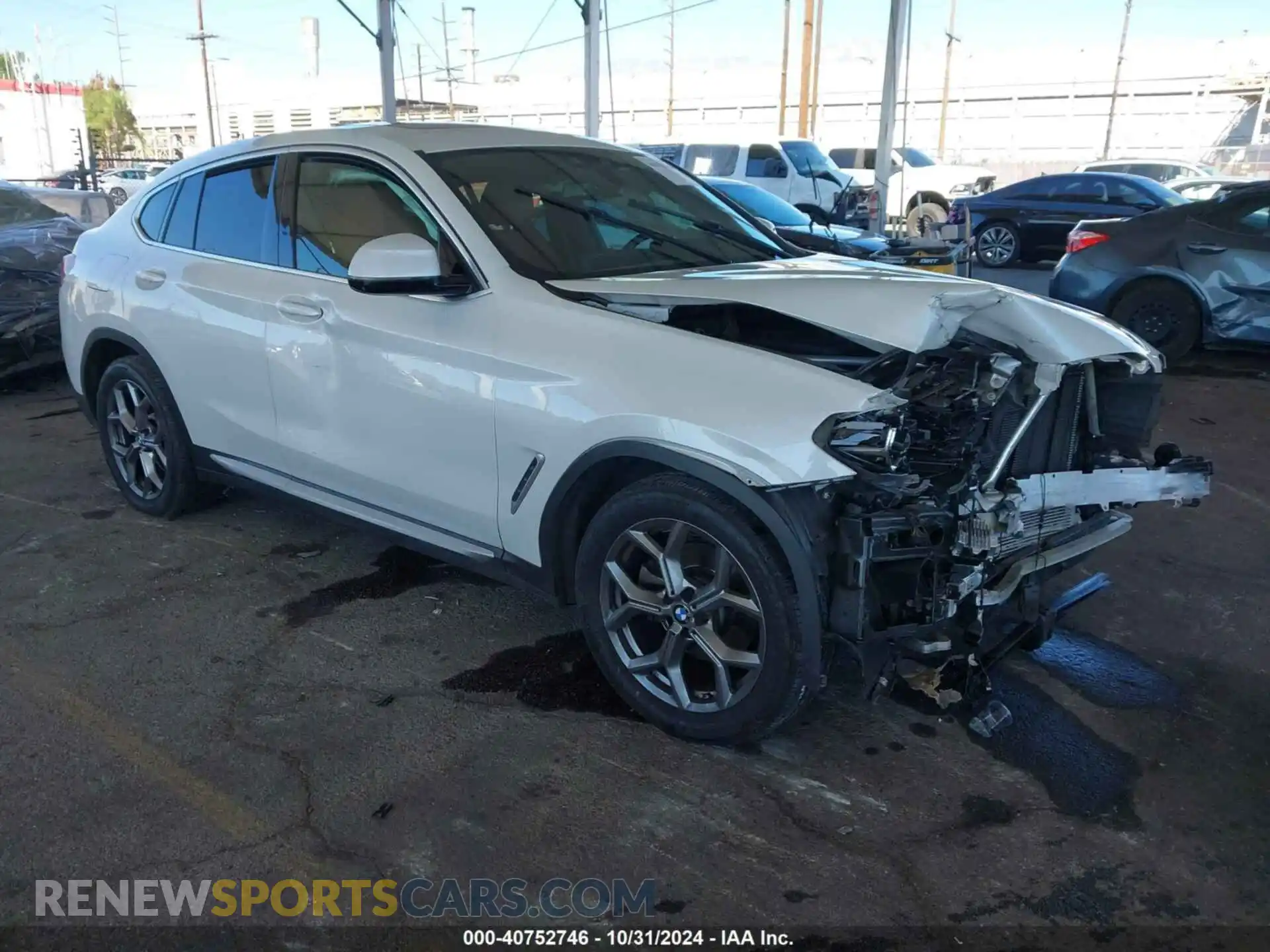 1 Photograph of a damaged car 5UX2V1C00M9E41898 BMW X4 2021