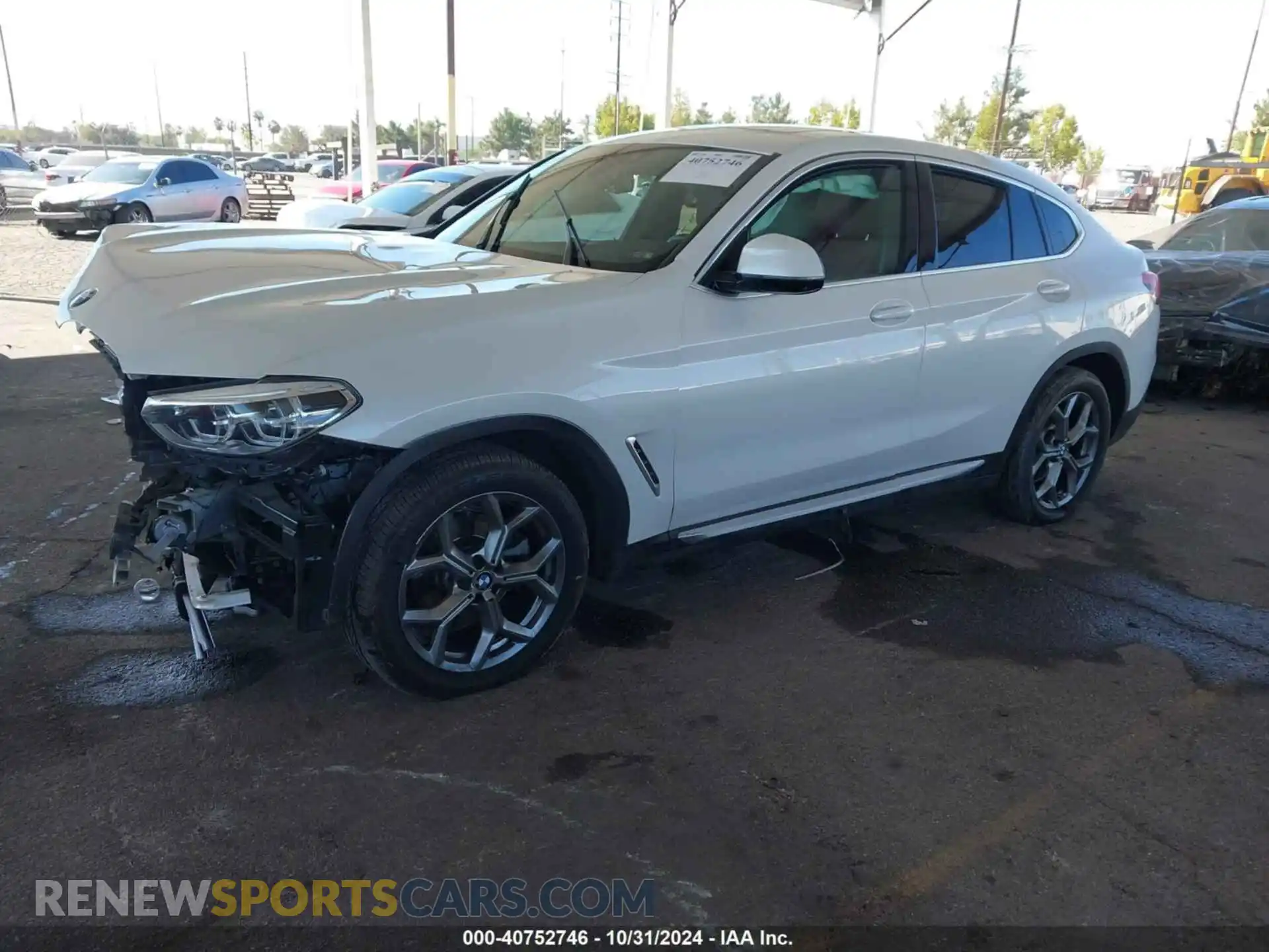 2 Photograph of a damaged car 5UX2V1C00M9E41898 BMW X4 2021