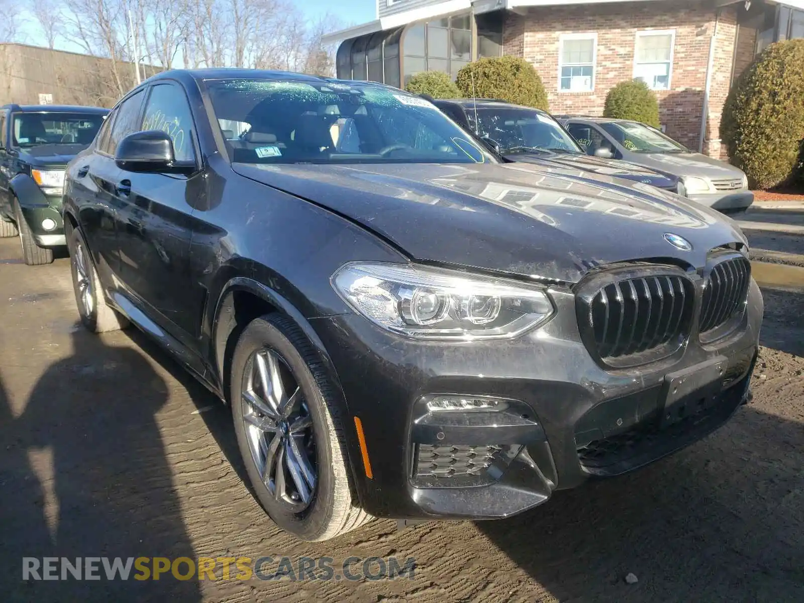 1 Photograph of a damaged car 5UX2V1C02M9E13391 BMW X4 2021