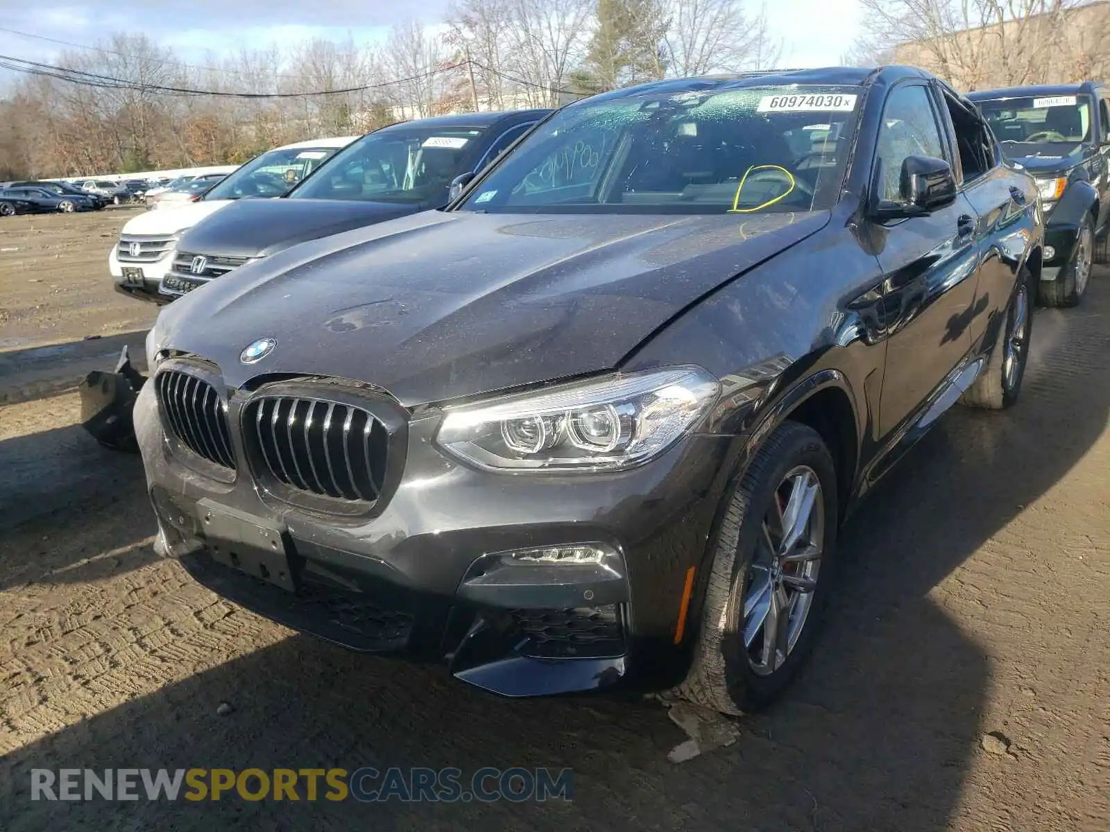 2 Photograph of a damaged car 5UX2V1C02M9E13391 BMW X4 2021