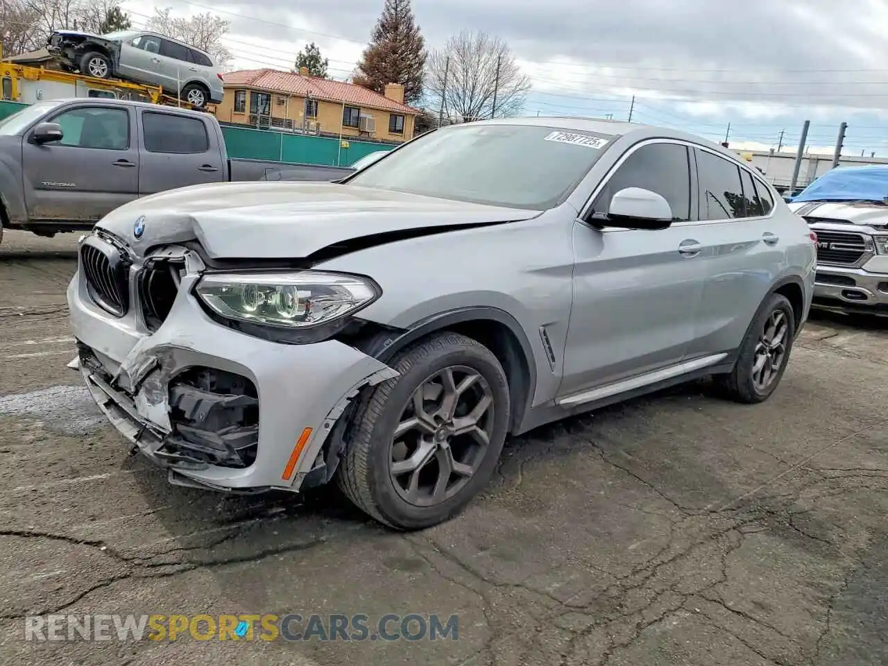 1 Photograph of a damaged car 5UX2V1C03M9F12771 BMW X4 2021
