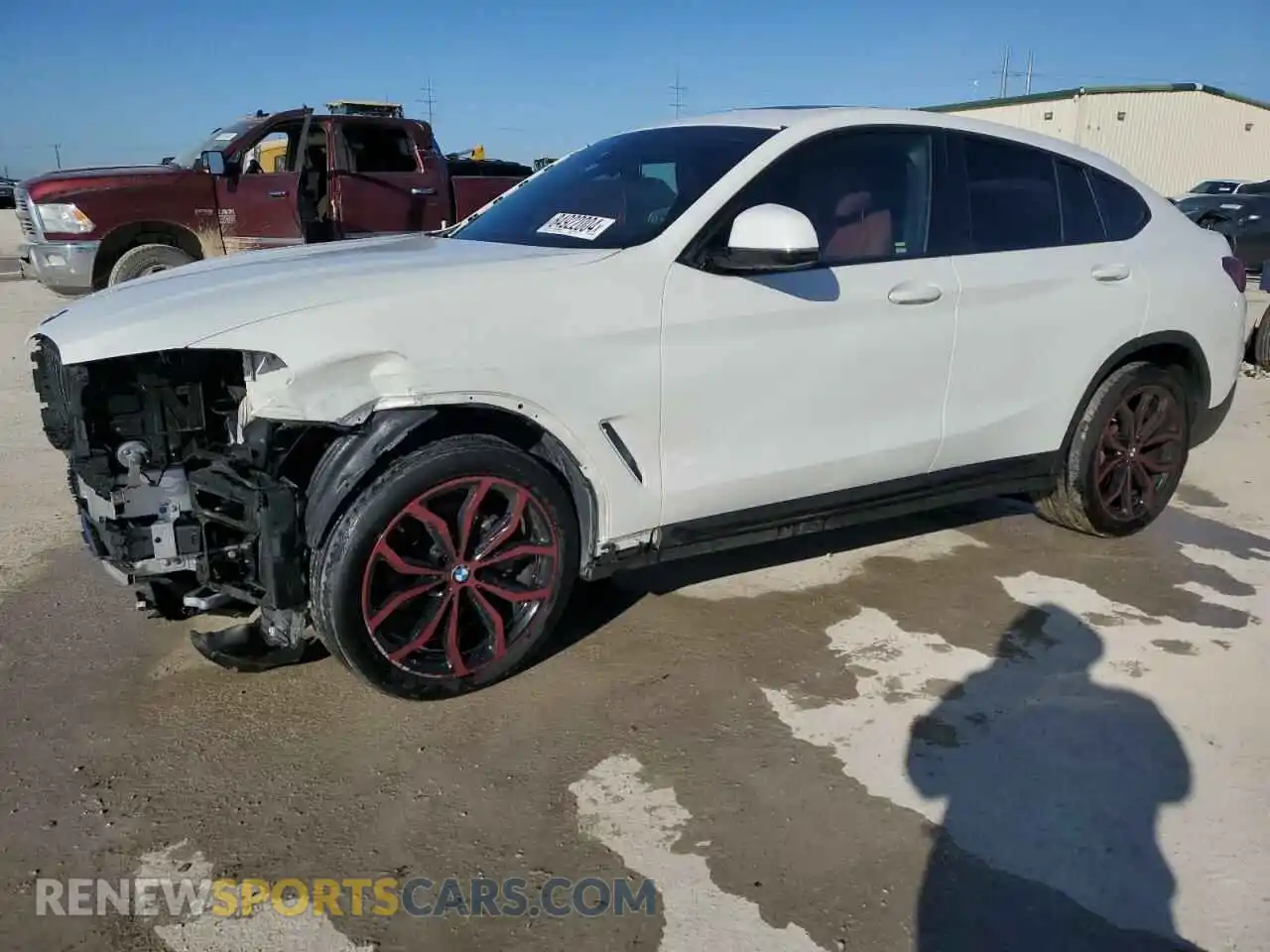 1 Photograph of a damaged car 5UX2V1C08M9D88142 BMW X4 2021