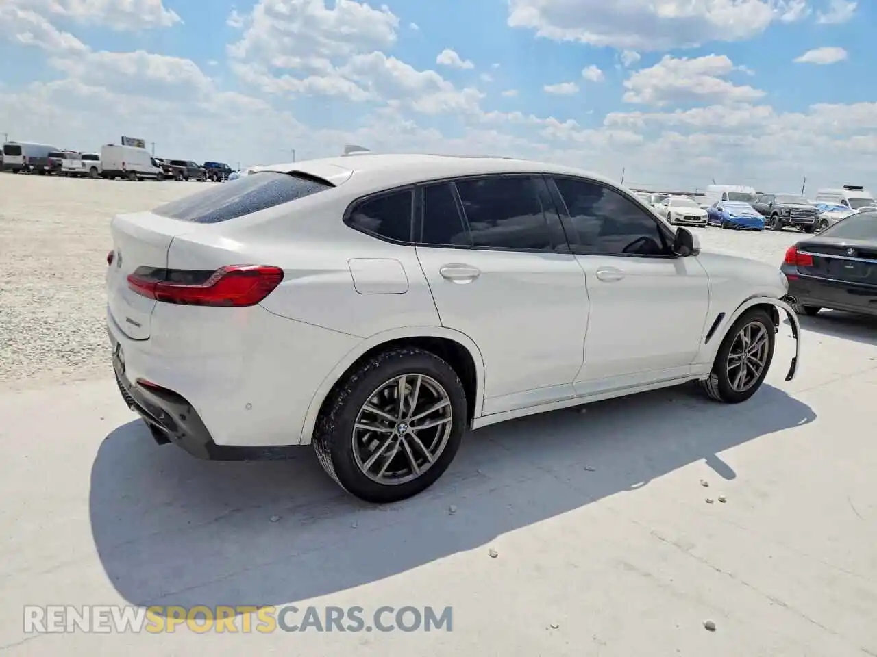 3 fotografías del automóvil dañado 5UX2V1C08M9E99791 BMW X4 2021
