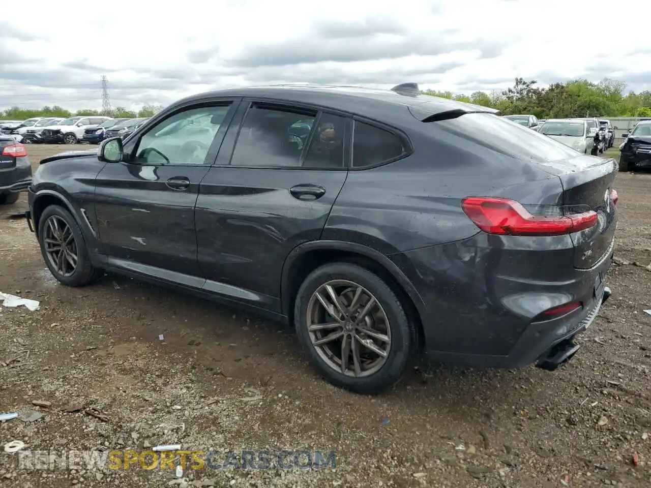 2 Photograph of a damaged car 5UX2V5C0XM9F04867 BMW X4 2021