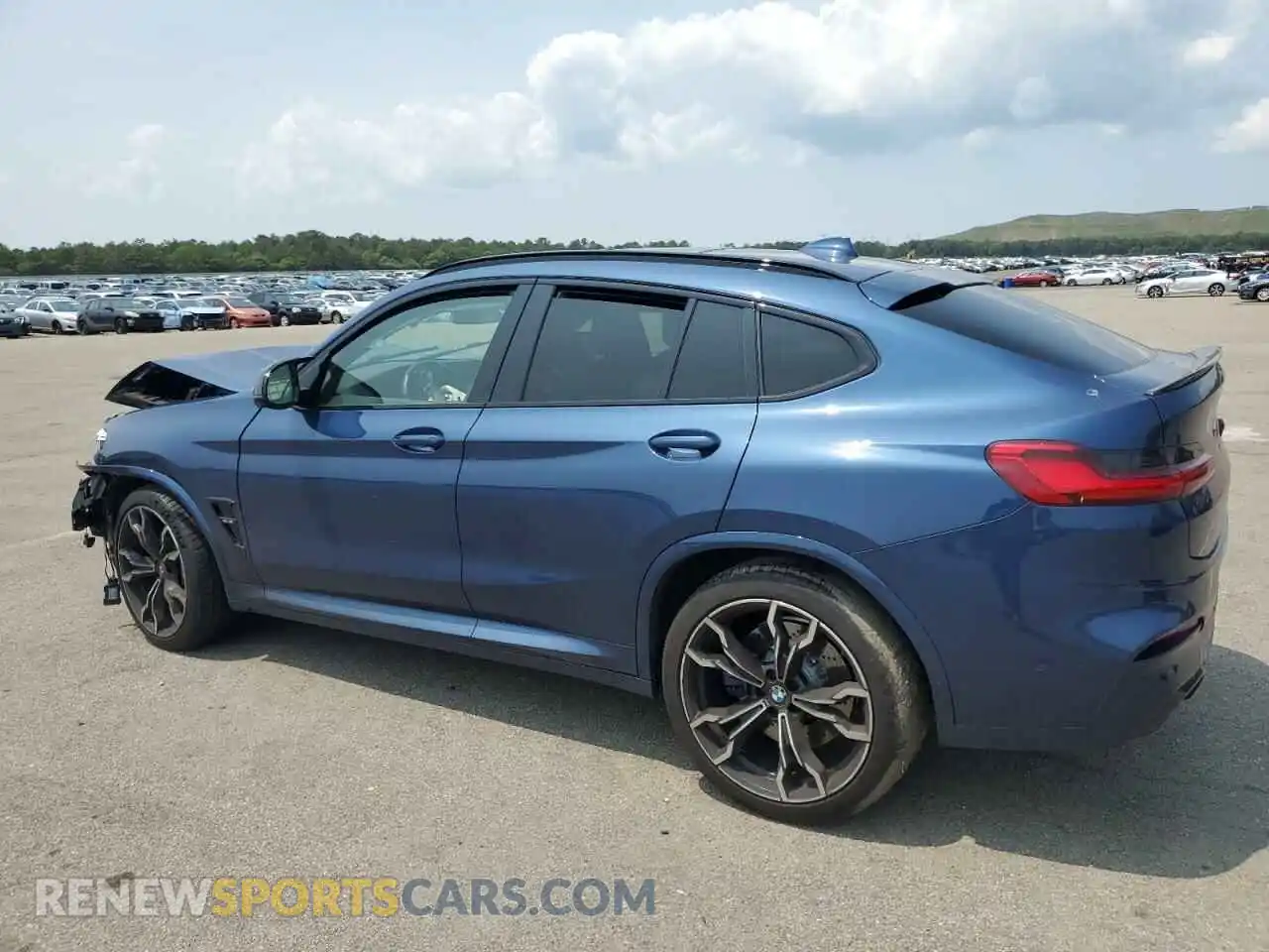 2 Photograph of a damaged car 5YMUJ0C00M9D67065 BMW X4 2021