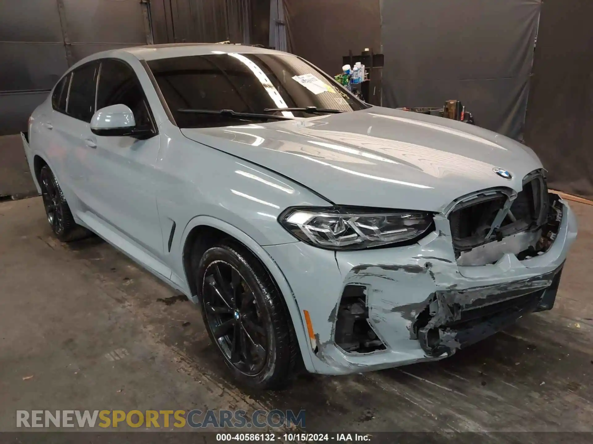 1 Photograph of a damaged car 5UX33DT06N9L51505 BMW X4 2022