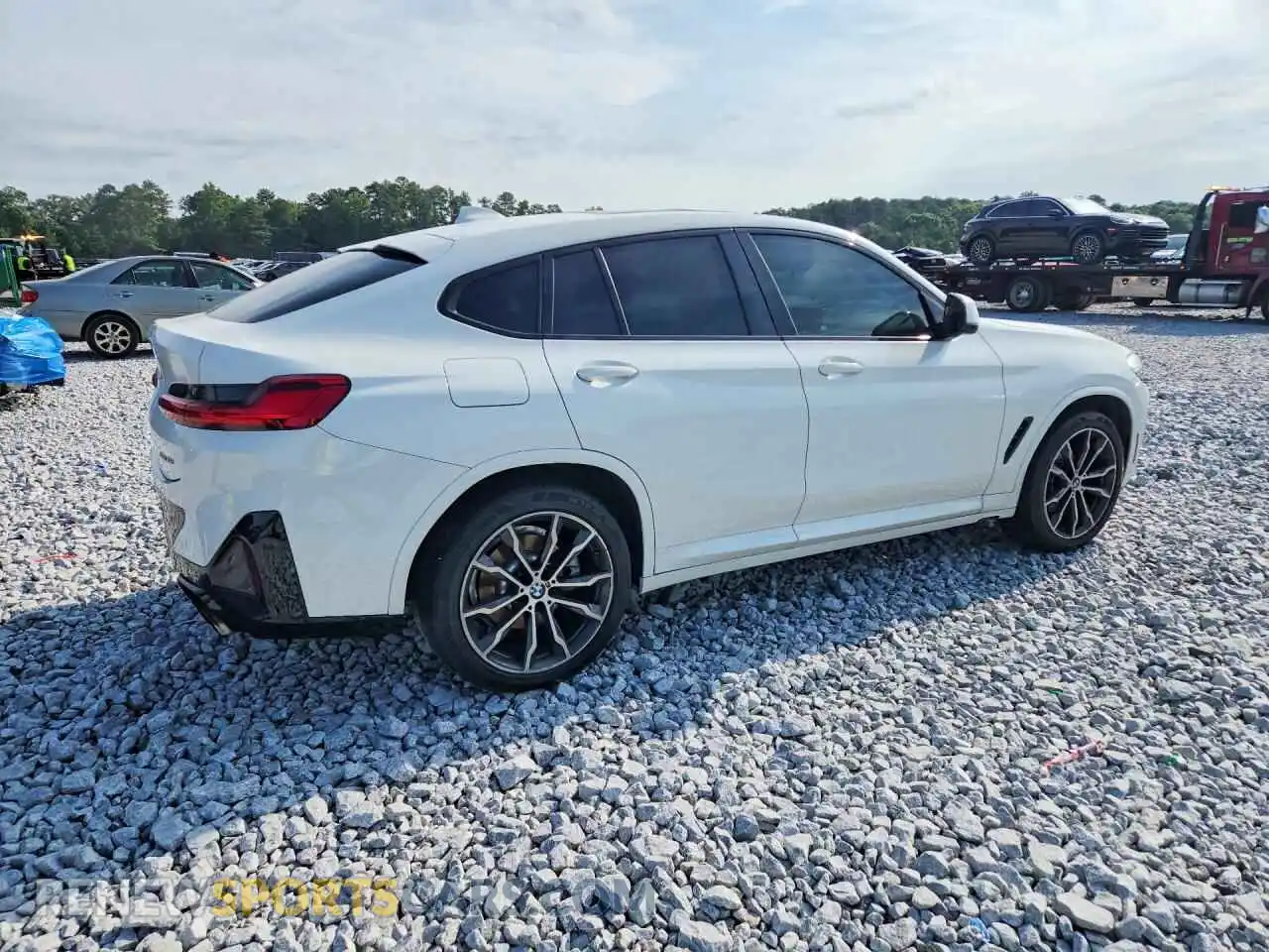 3 Фотография поврежденного автомобиля 5UX33DT07N9J86158 BMW X4 2022