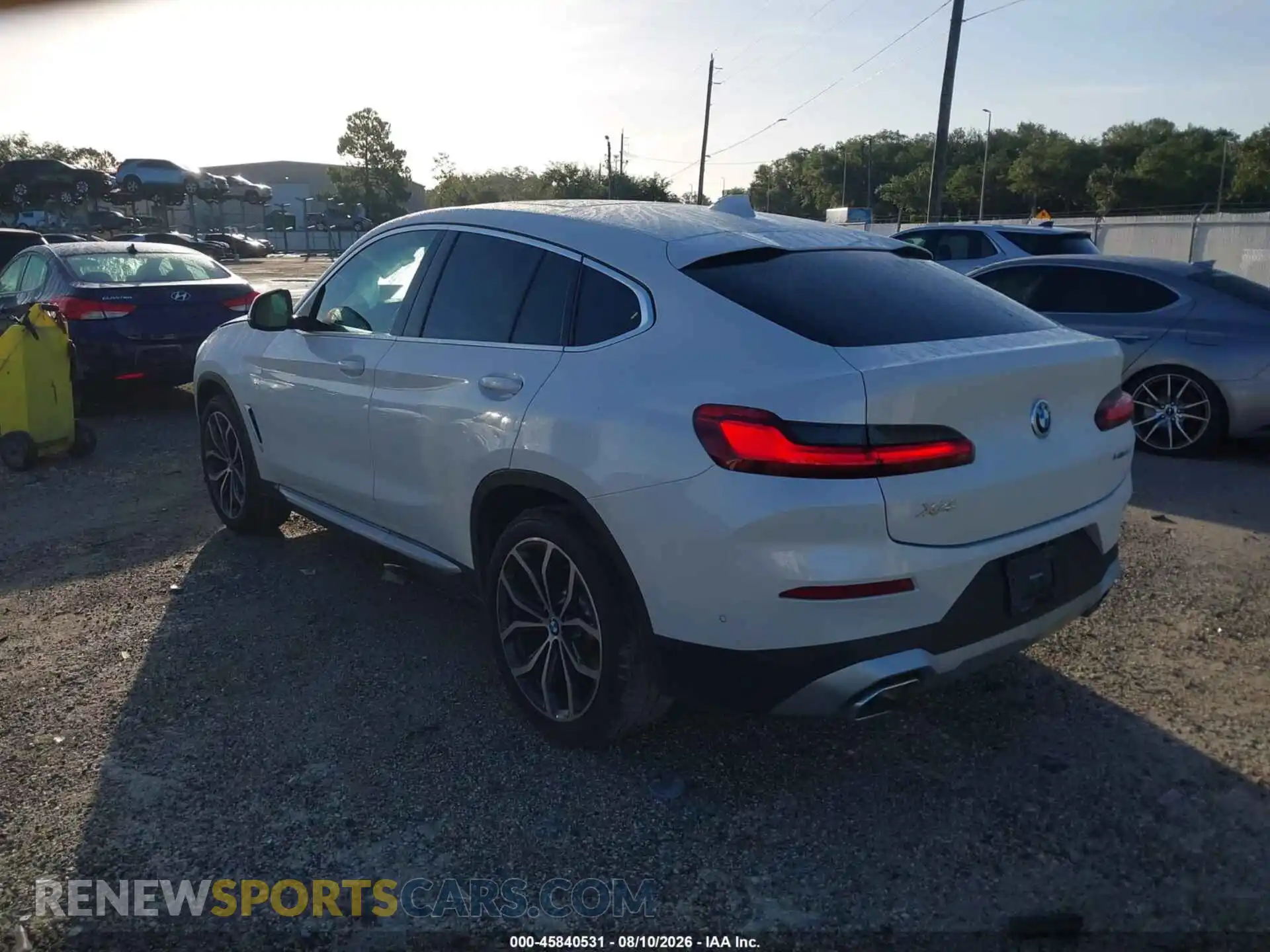 3 Фотография поврежденного автомобиля 5UX33DT07N9L91270 BMW X4 2022