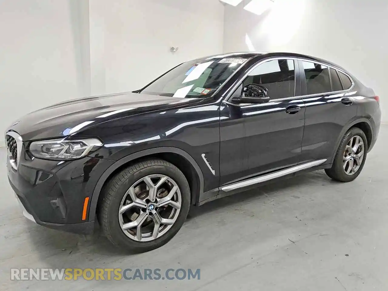 1 Фотография поврежденного автомобиля 5UX33DT08N9J72673 BMW X4 2022