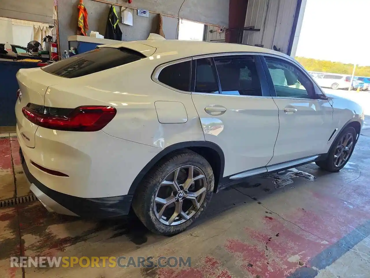 3 fotografías del automóvil dañado 5UX33DT08N9K50711 BMW X4 2022