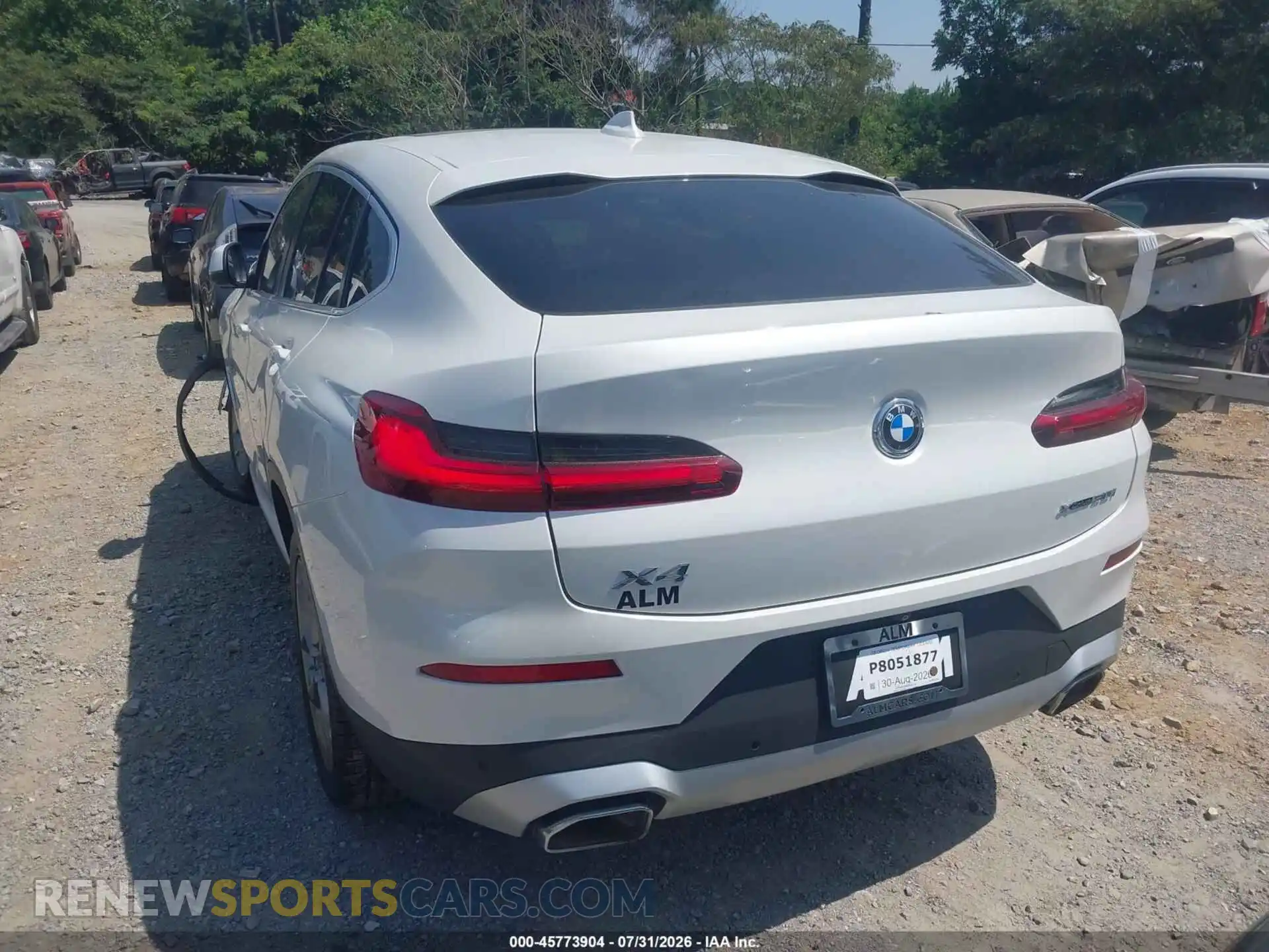 3 Photograph of a damaged car 5UX33DT08N9M20131 BMW X4 2022