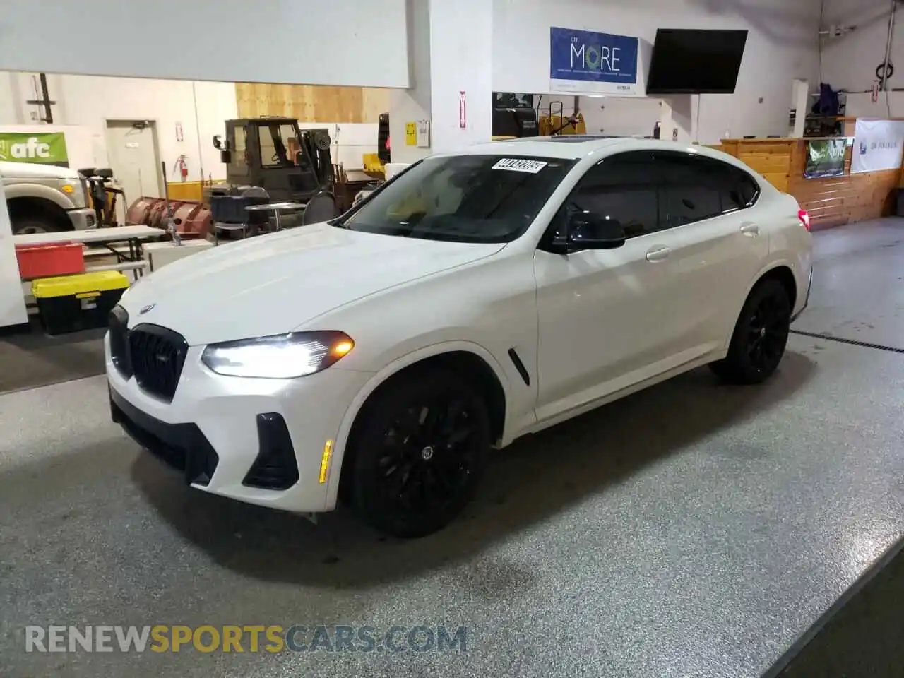 1 Фотография поврежденного автомобиля 5UX43DT02N9N25641 BMW X4 2022