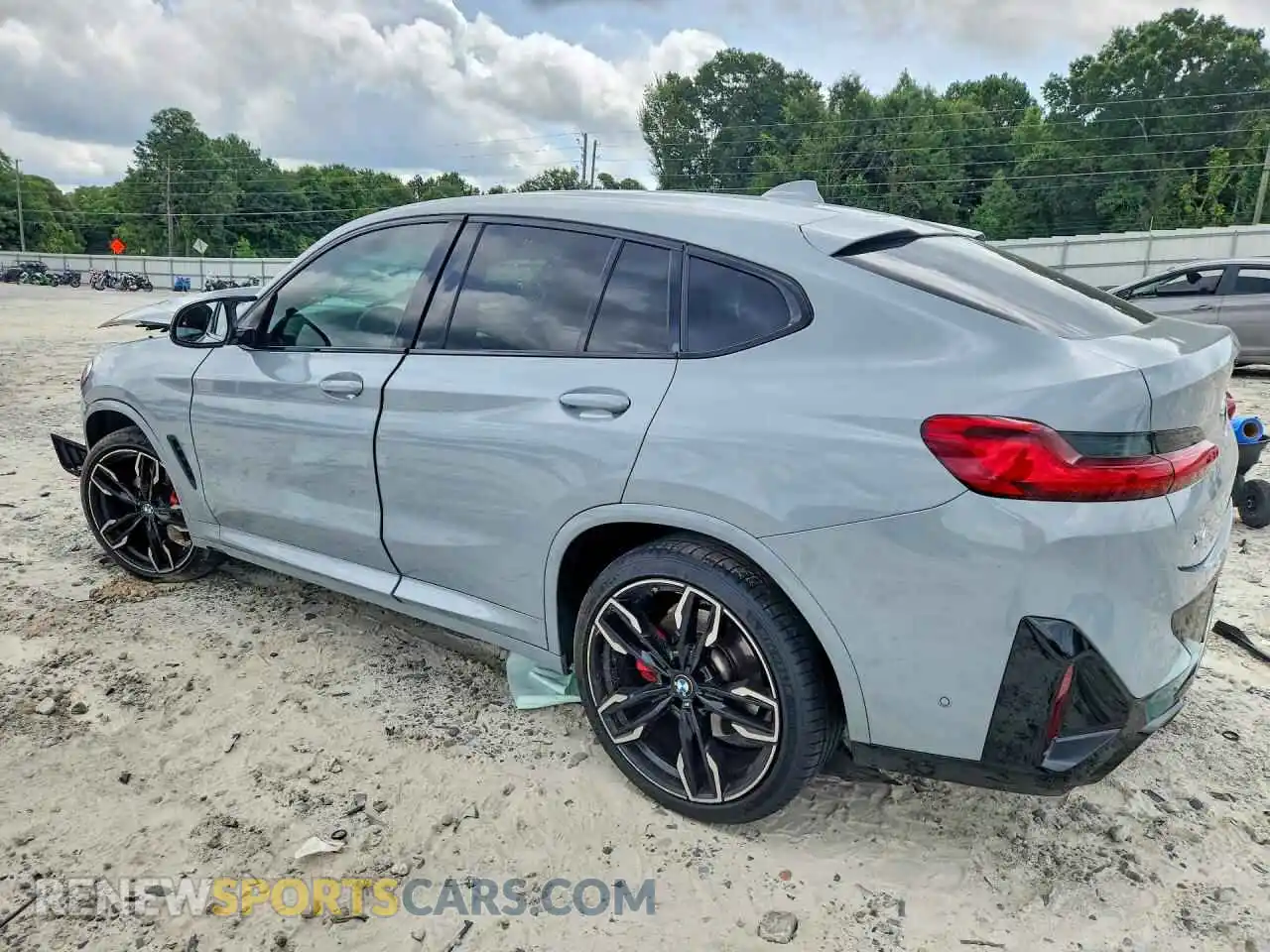 2 Фотография поврежденного автомобиля 5UX43DT03N9L75068 BMW X4 2022