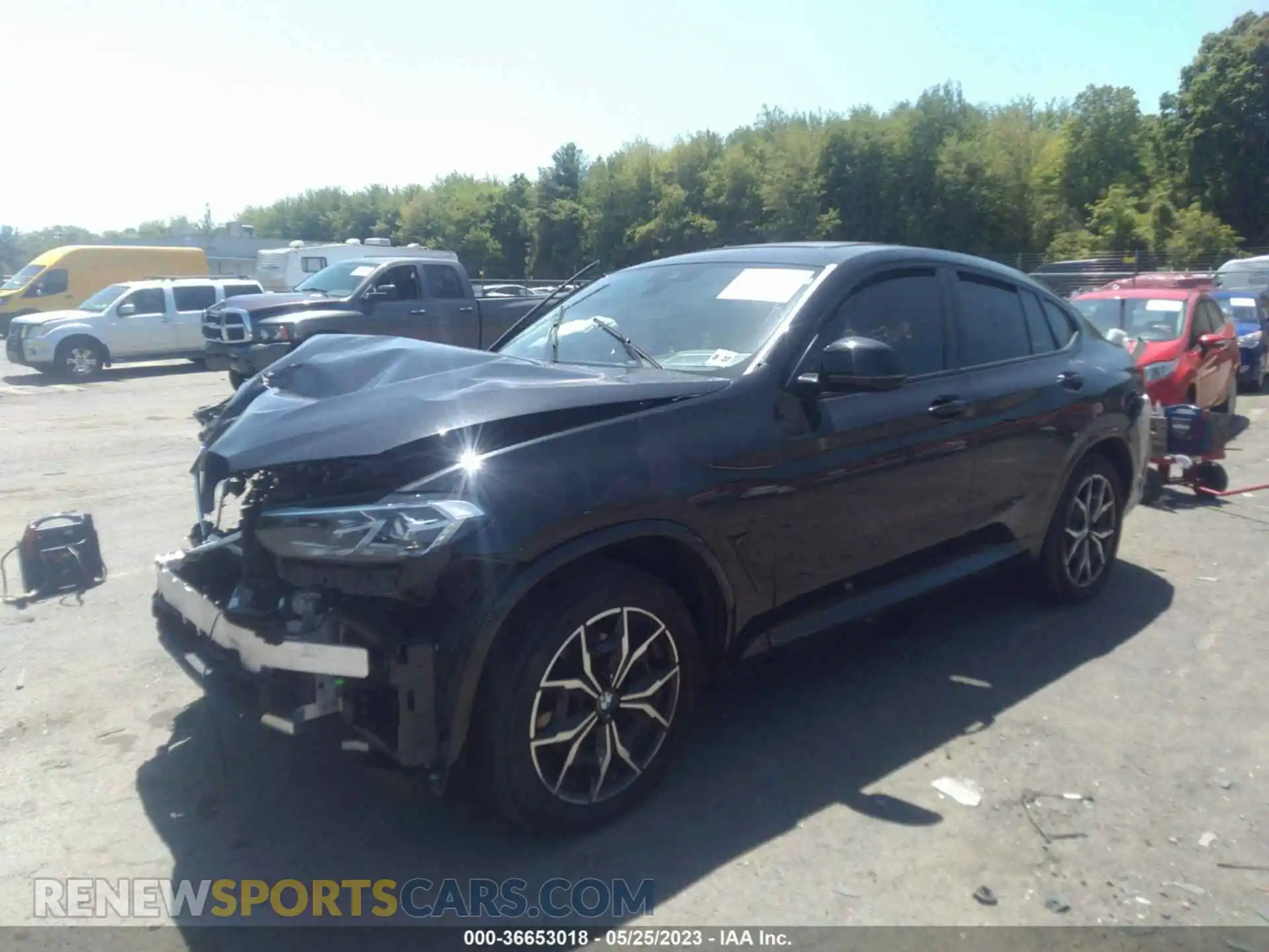 2 Photograph of a damaged car 5UX33DT00P9N53131 BMW X4 2023