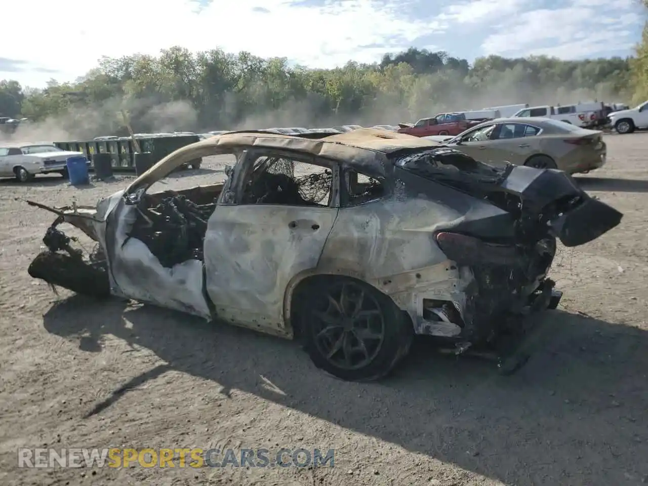 2 Photograph of a damaged car 5UX33DT01P9R62979 BMW X4 2023