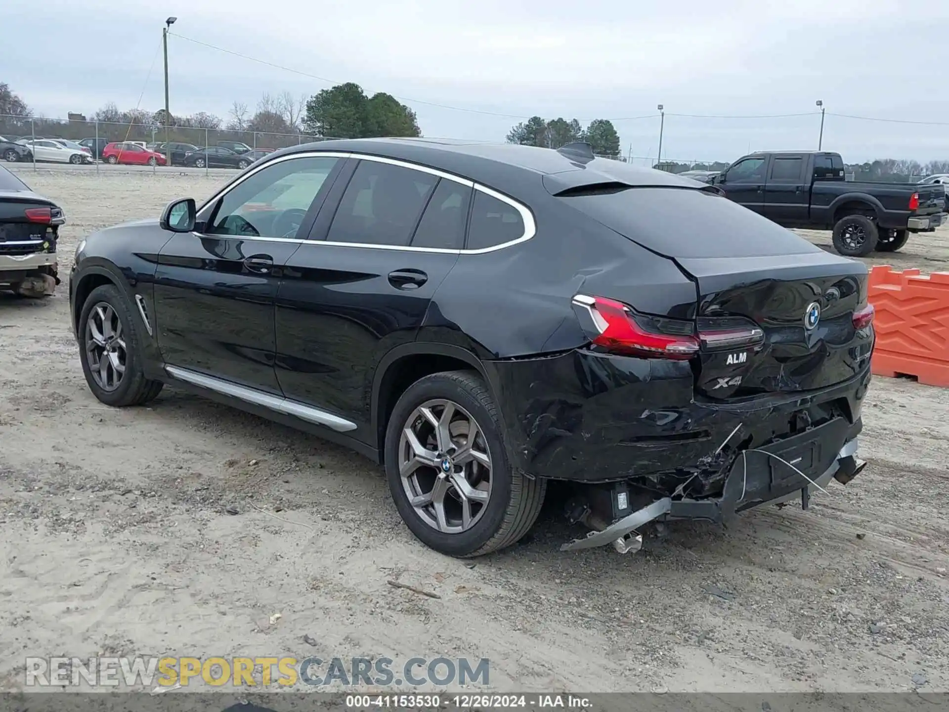 3 Фотография поврежденного автомобиля 5UX33DT01P9S20808 BMW X4 2023