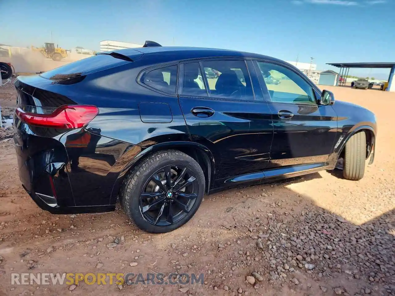 3 Photograph of a damaged car 5UX33DT02P9P84418 BMW X4 2023