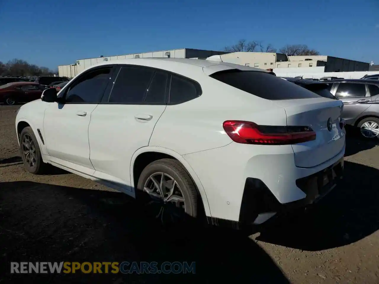 2 Фотография поврежденного автомобиля 5UX33DT03P9P97369 BMW X4 2023
