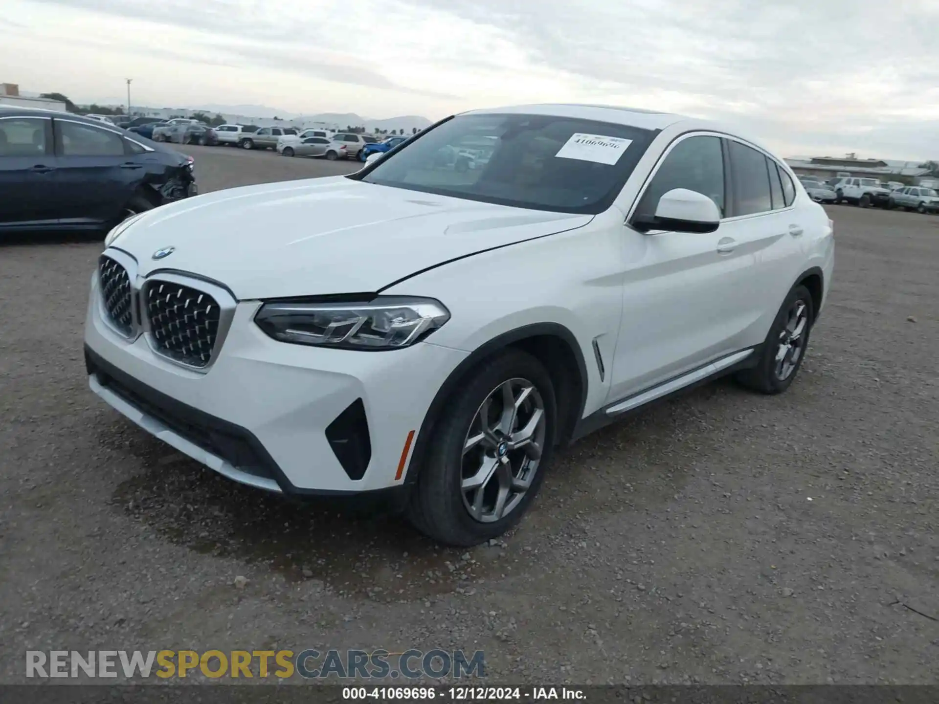 2 Фотография поврежденного автомобиля 5UX33DT05P9P09633 BMW X4 2023