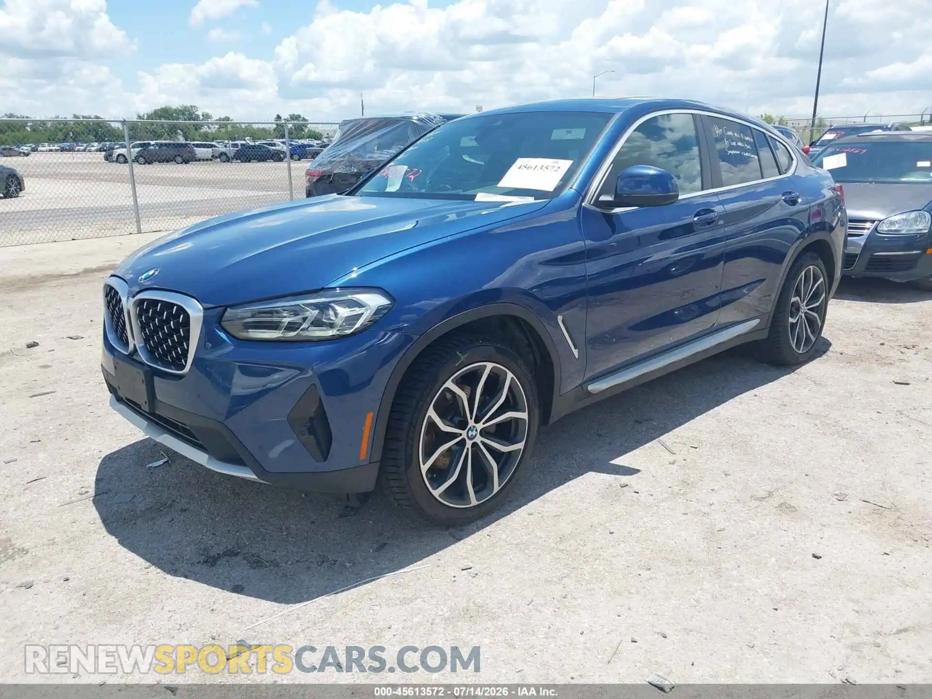 2 fotografías del automóvil dañado 5UX33DT05P9R33310 BMW X4 2023
