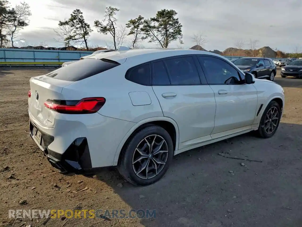 3 fotografías del automóvil dañado 5UX33DT06P9R45790 BMW X4 2023