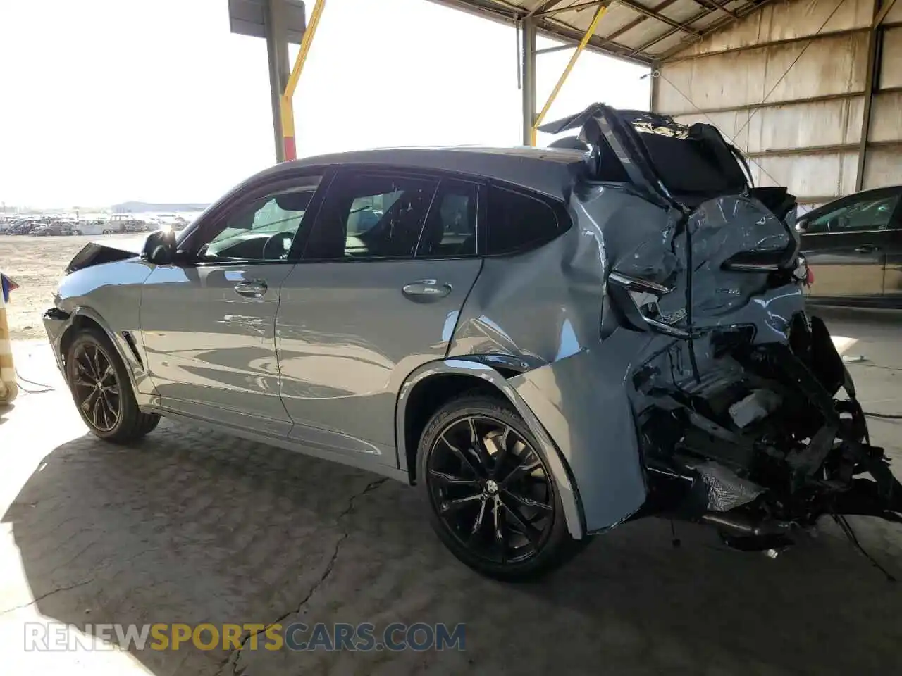 2 Photograph of a damaged car 5UX33DT08P9R76961 BMW X4 2023