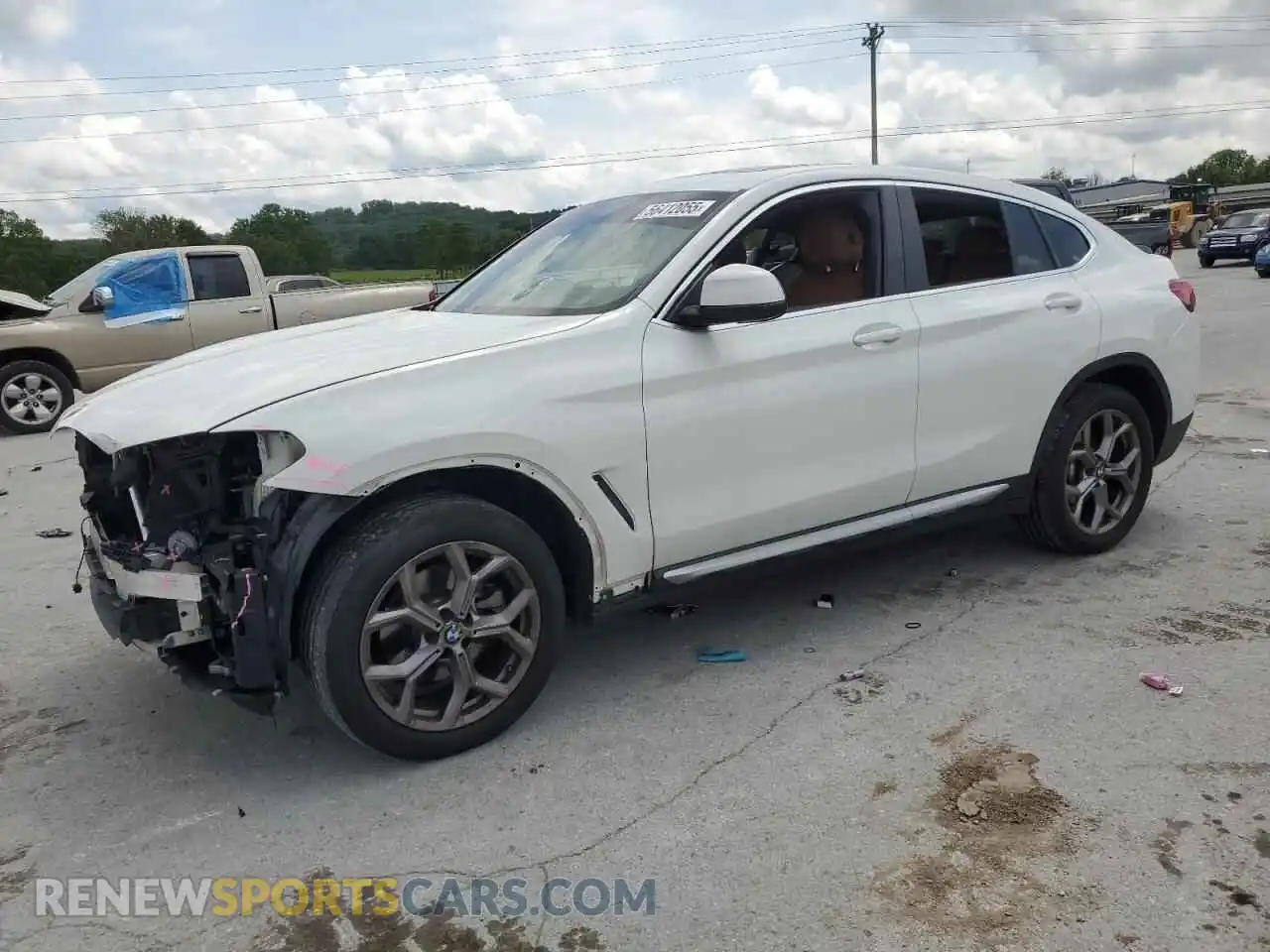 1 Photograph of a damaged car 5UX33DT09P9N51023 BMW X4 2023
