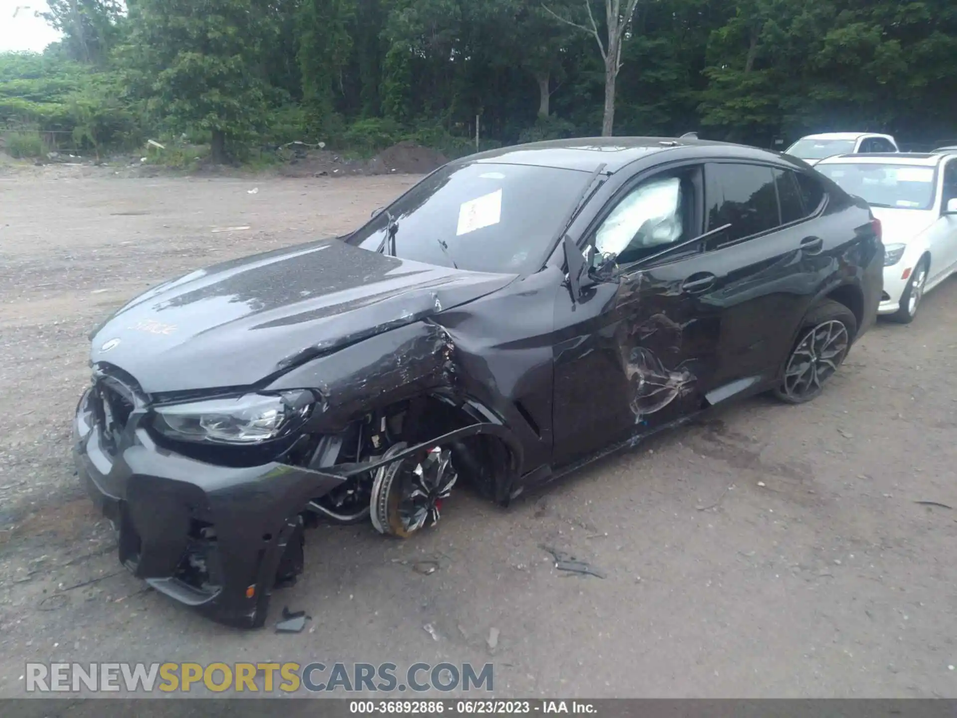 2 Фотография поврежденного автомобиля 5UX43DT03P9R23850 BMW X4 2023