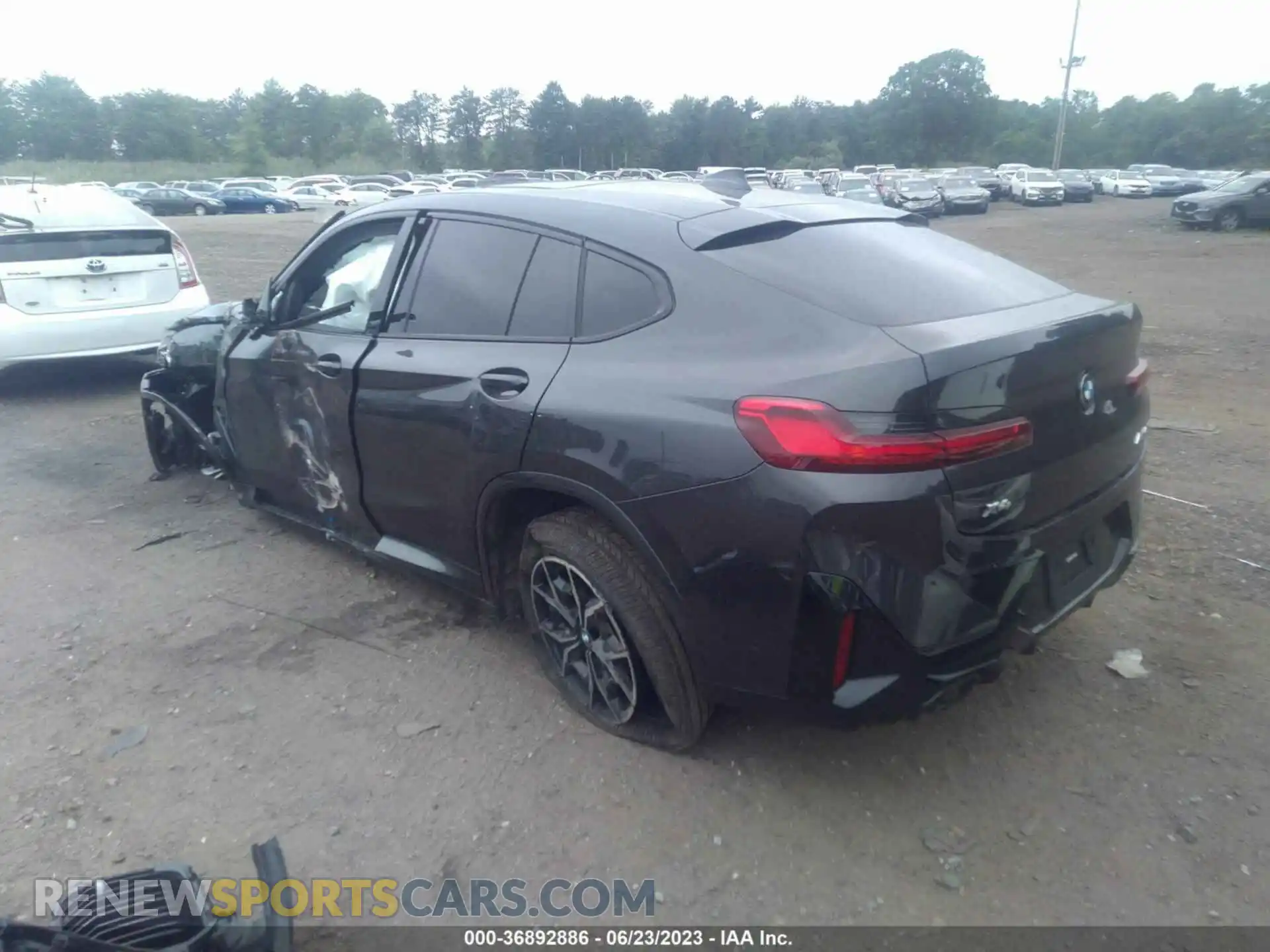 3 Фотография поврежденного автомобиля 5UX43DT03P9R23850 BMW X4 2023