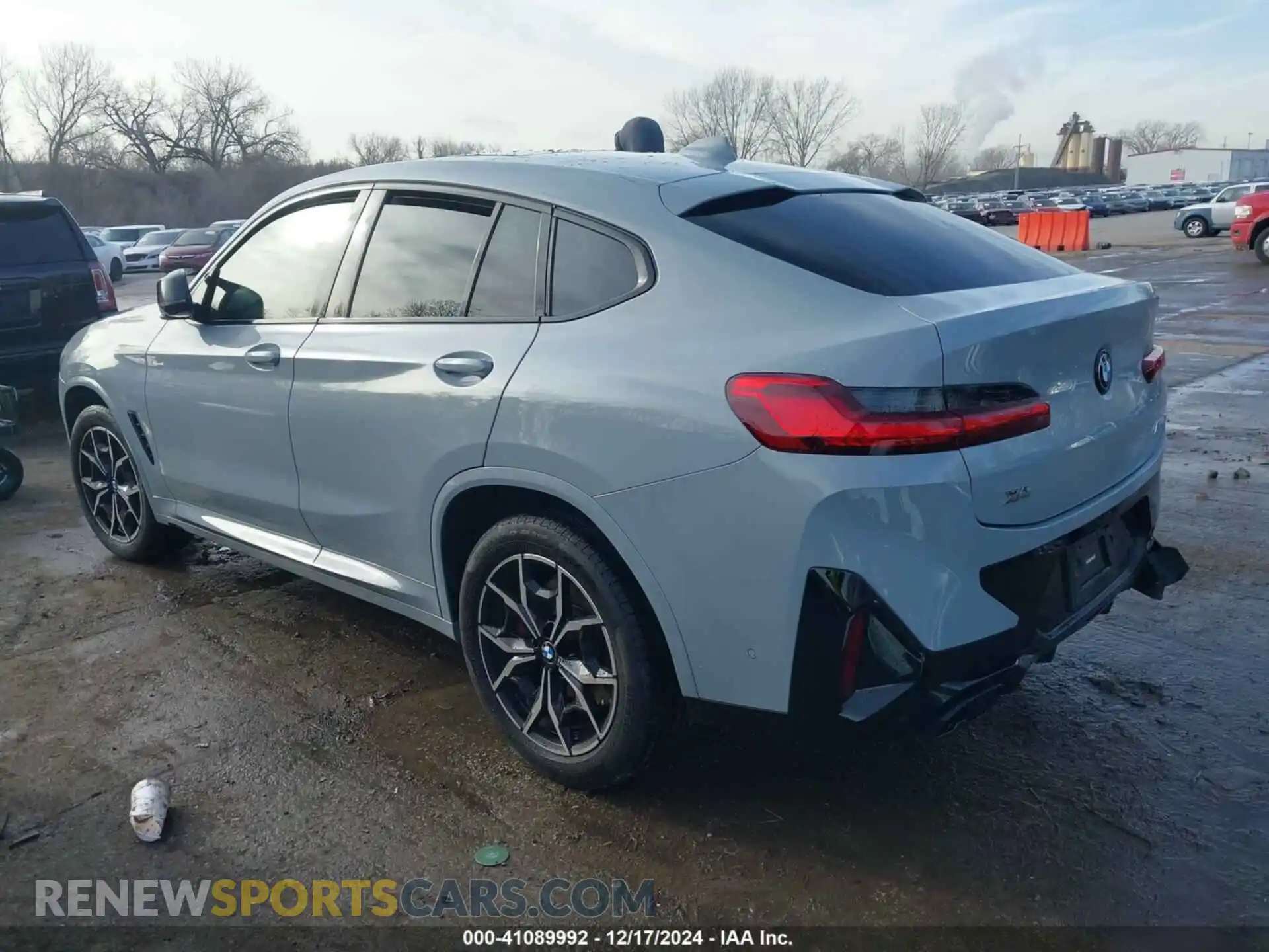 3 Фотография поврежденного автомобиля 5UX43DT03P9R26280 BMW X4 2023
