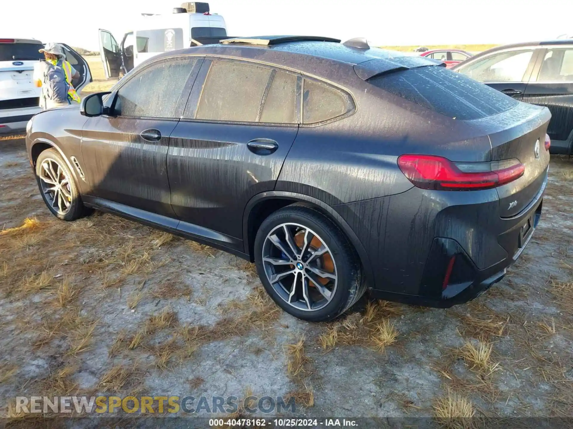 3 Фотография поврежденного автомобиля 5UX43DT05P9P80660 BMW X4 2023